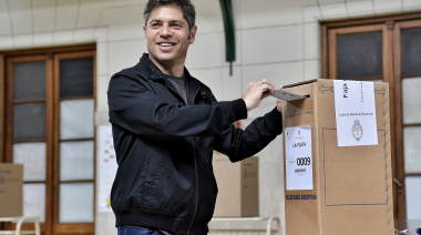 Votó Axel Kicillof: “Es positivo que los argentinos elijan en Argentina el rumbo del país”