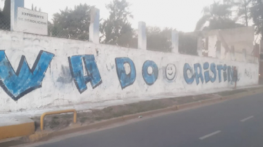 "Wado con Cristina 2023": Hablan las paredes del Conurbano