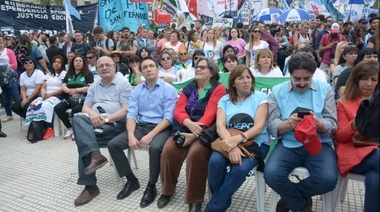 Watson pide por la Emergencia Social en la Provincia