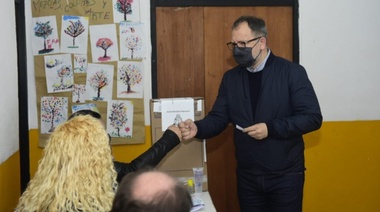 Votó Perechodnik y denunció "problema con las boletas de Juntos"