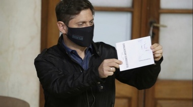 Kicillof llamó a votar en "paz" y con "memoria"