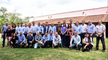 Intendentes del peronismo avanzan contra el Presupuesto