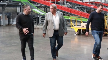 El ministro D'onofrio visitó la empresa Vía Bariloche