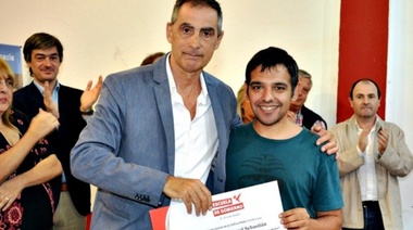 Frangul destacó la participación de los radicales en la Escuela de Gobierno