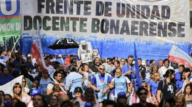 Docentes bonaerenses piden reapertura de paritarias