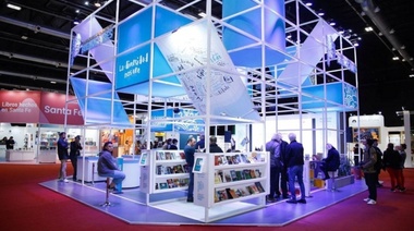 Kicillof desembarca en la Feria Internacional del Libro 2022