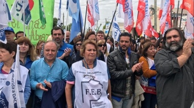 Fuerte movilización de la comunidad educativa por Sandra y Ruben