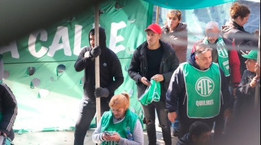 Estatales le tomaron la municipalidad a Grindetti