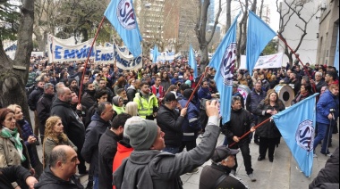 Los municipales le plantan bandera a Montenegro