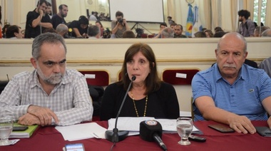 El kirchnerismo preguntó por el endeudamiento y Lacunza lo negó