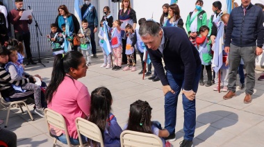 Gray y Sileoni inauguraron el Jardín de Infantes Nº 939