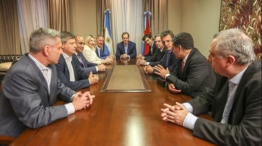 Massa amplió la "mesa de los 4" y sumó Gobernadores