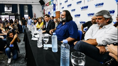 Con Baradel al frente, la CTA proclama la reelección de Kicillof