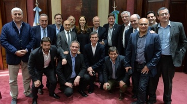 Los radicales esperan que el Peronismo doble el brazo a Vidal