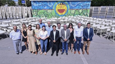 Kicillof refuerza el sistema educativo con la entrega de mobiliario