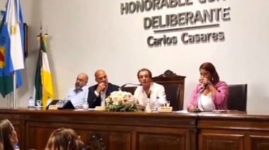 Stadnik realizó la apertura de Sesiones Ordinarias 2023 del HCD