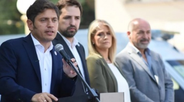 Kicillof entregó nuevas ambulancias, pero antes recordó la gestión de Vidal