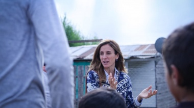 “2023 será Victoria”: Tolosa Paz prende motores y empapela el Conurbano
