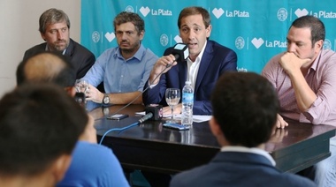Garro se anticipa y prepara anuncios para los gremios municipales