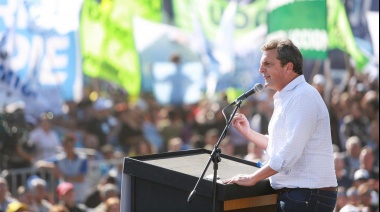 Massa: "Vamos a defender nuestra patria con uñas y dientes"