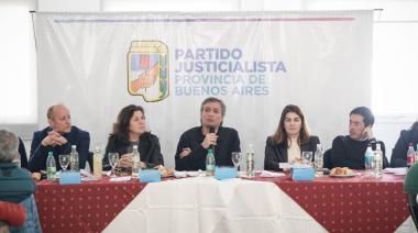 Máximo arengó la tropa y pidió poner el cuerpo por Massa y Kicillof