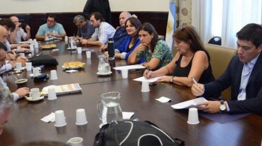 El kirchnerismo salió al cruce por el desdoblamiento de elecciones