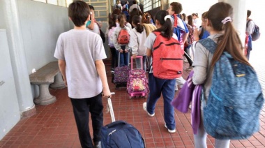Provincia se diferencia de Nación y garantiza el inicio de clases