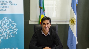 Paypoq va taytdagi rus qizlarining uy qurilishi fotosuratlari