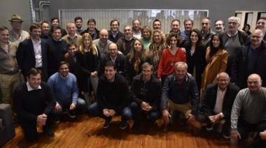 Para evitar la interna, dirigentes radicales avanzan tras la candidatura de Miguel Fernández