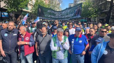 Fuerte presencia de los gremios de la CGT en la Marcha Federal