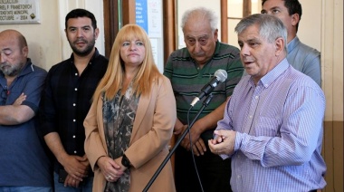 Britos agasajó a los municipales en su día con un bono de 50 mil pesos