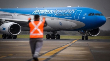 Milei anunció las dos opciones que maneja para Aerolíneas: “Vendida o cerrada”