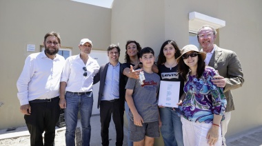 Junto a Kicillof, Stadnik realizó una batería de inauguraciones para Casares