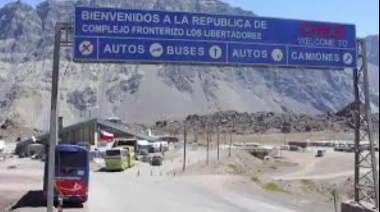 Los argentinos están indignados por intentos de Milei de limitar el turismo de compras