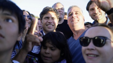 “Mientras el adversario se equivoca…”: Kicillof recula y evita los actos políticos