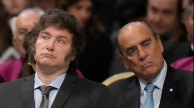 El Gobierno quiere salir de las cripto estafas con una pelea con Clarín
