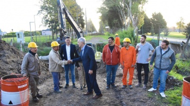 Alak combate la motosierra y lanzó el Plan de Obras para Gorina