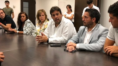 El kirchnerismo recibió a los gremios docentes tras la fallida reunión salarial