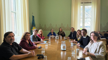 El radicalismo presiona a Kicillof por el Presupuesto 2026 y condiciona el endeudamiento