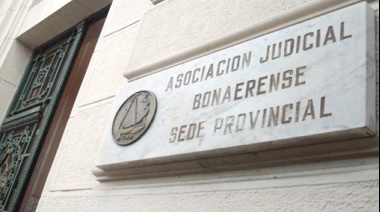 La AJB busca incorporar su propuesta sobre la Tasa de Justicia al Presupuesto 2026