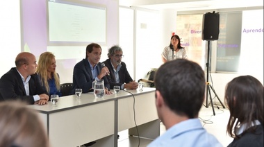 Garro presentó digitalización de trámites para "seguir acompañando a los comerciantes"
