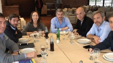 Vidal y Peña cenaron con radicales para bajar el tono de la interna