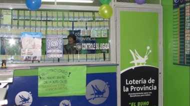 Reclamo de los trabajadores de Loterías por el feriado de la independencia