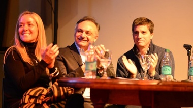 Allan y Ayllón entregaron los Premios ExpresArte en La Plata