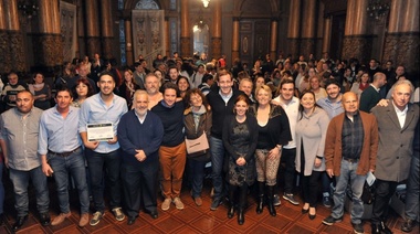 Garro y Sánchez Zinny reconocieron a colaboradores de FINEs