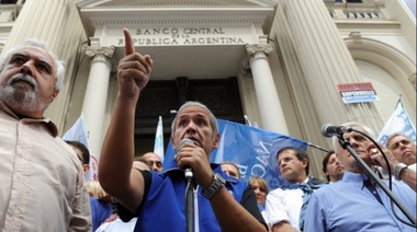 Macri extendió la atención en los bancos y la Bancaria pide seguridad a los empleados