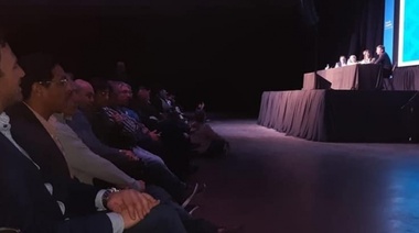 Ralinqueo junto a Alberto en el Foro de Ciudades