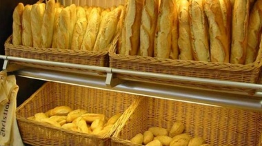 Panaderos denuncian que proveedores no entregan harina y puede haber aumento