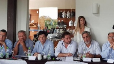 Intendentes radicales van por un encuentro con Kicillof