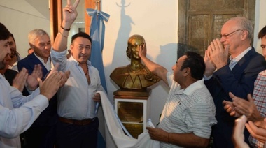 Gollan y un hecho histórico para el ministerio de Salud